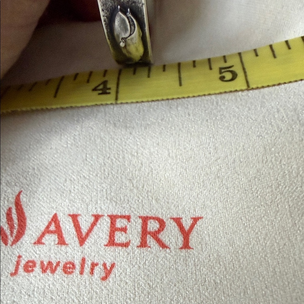 James Avery Retired Sterling Silver Whale Bangle - Picture 8 of 11